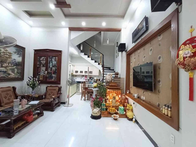 Bán nhà mặt ngõ 4 tầng 51m2, 3 phòng ngủ, phố Trần Nguyên Hãn, Hải Phòng