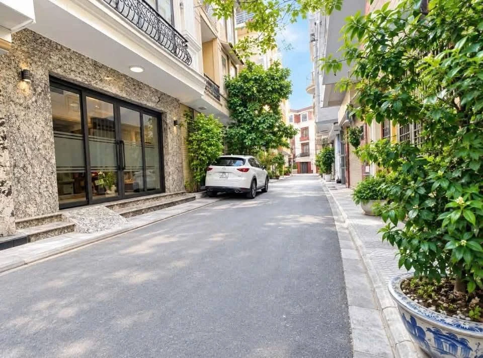 Bán nhà 5 tầng Tô Hiệu 50m2, 6.5 tỷ - Ảnh 1