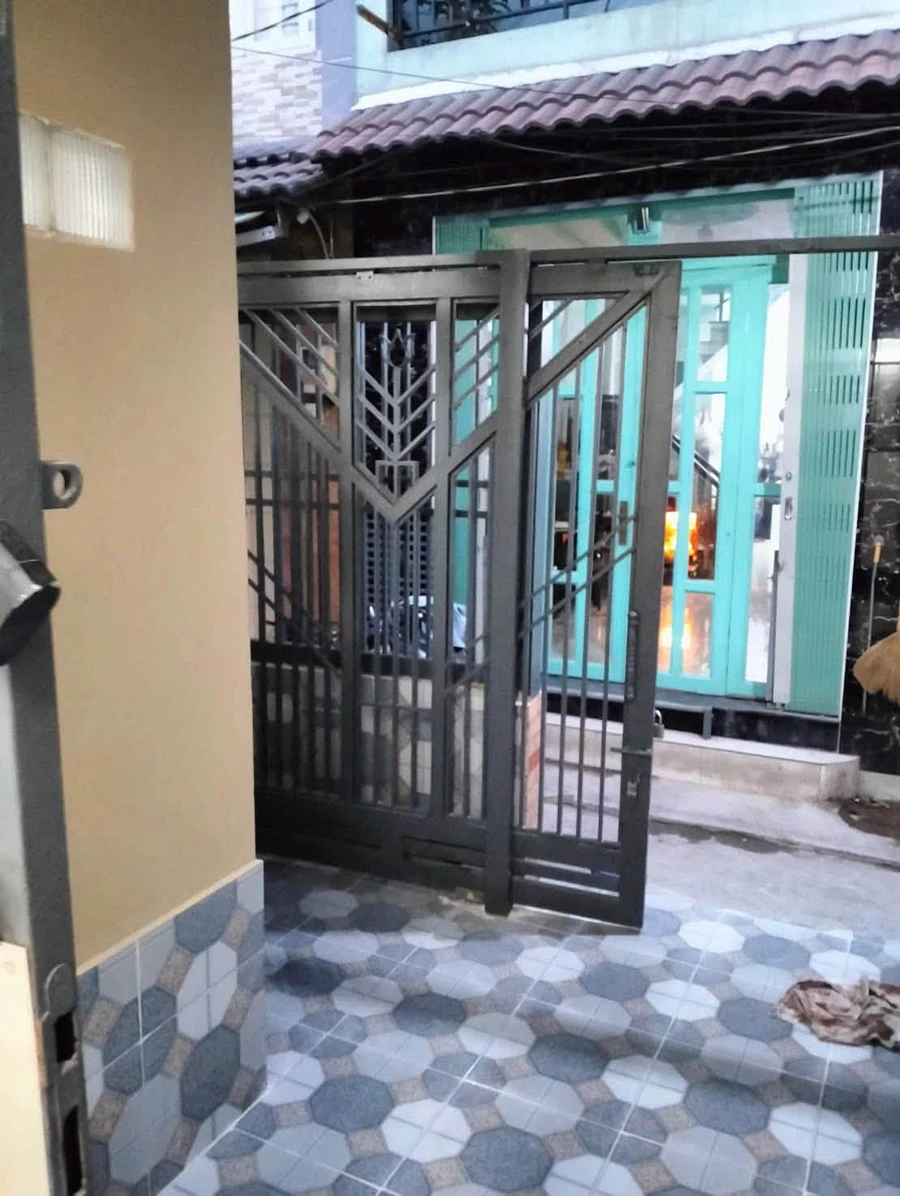 Bán nhà cấp 4 mái Thái 80m2 Q7 2.1 tỷ - Ảnh thu nhỏ 2