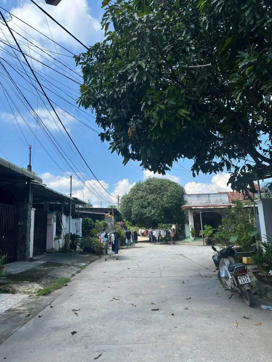 Nhà bán 2PN, sân xe hơi ở KDC Tân An, Thủ Dầu Một, 94m2 - Ảnh thu nhỏ 2