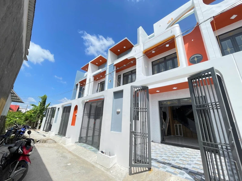 Bán nhà phố 3PN 99m² Lộc Hậu Cần Giuộc 2,25 tỷ