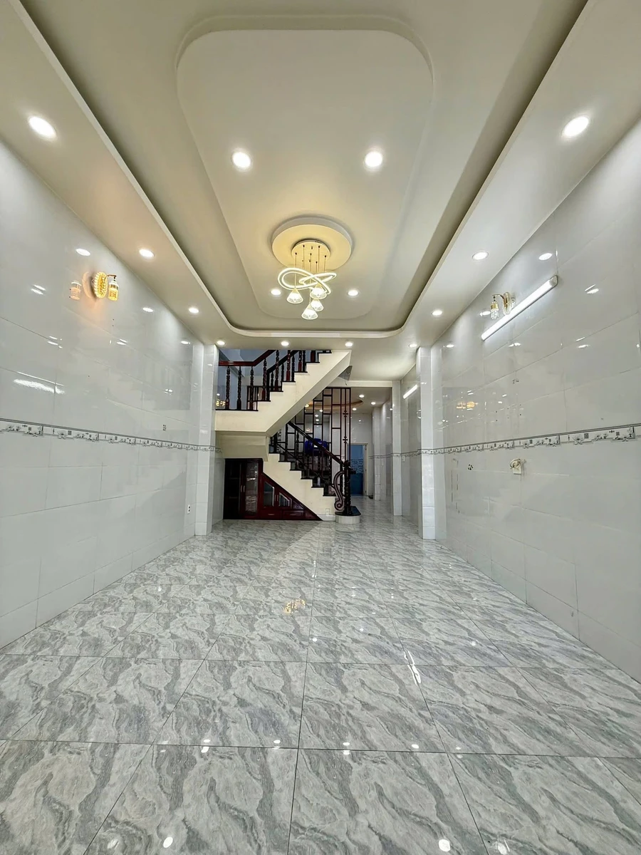 Bán nhà mặt tiền 252 Quang Trung, Rạch Giá, 90m², 2 PN - Ảnh thu nhỏ 3