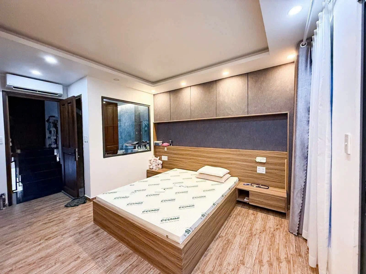 Bán nhà 3 tầng 136m² hẻm xe hơi 7 chỗ đường Thích Quảng Đức, Phú Nhuận - Ảnh thu nhỏ 2