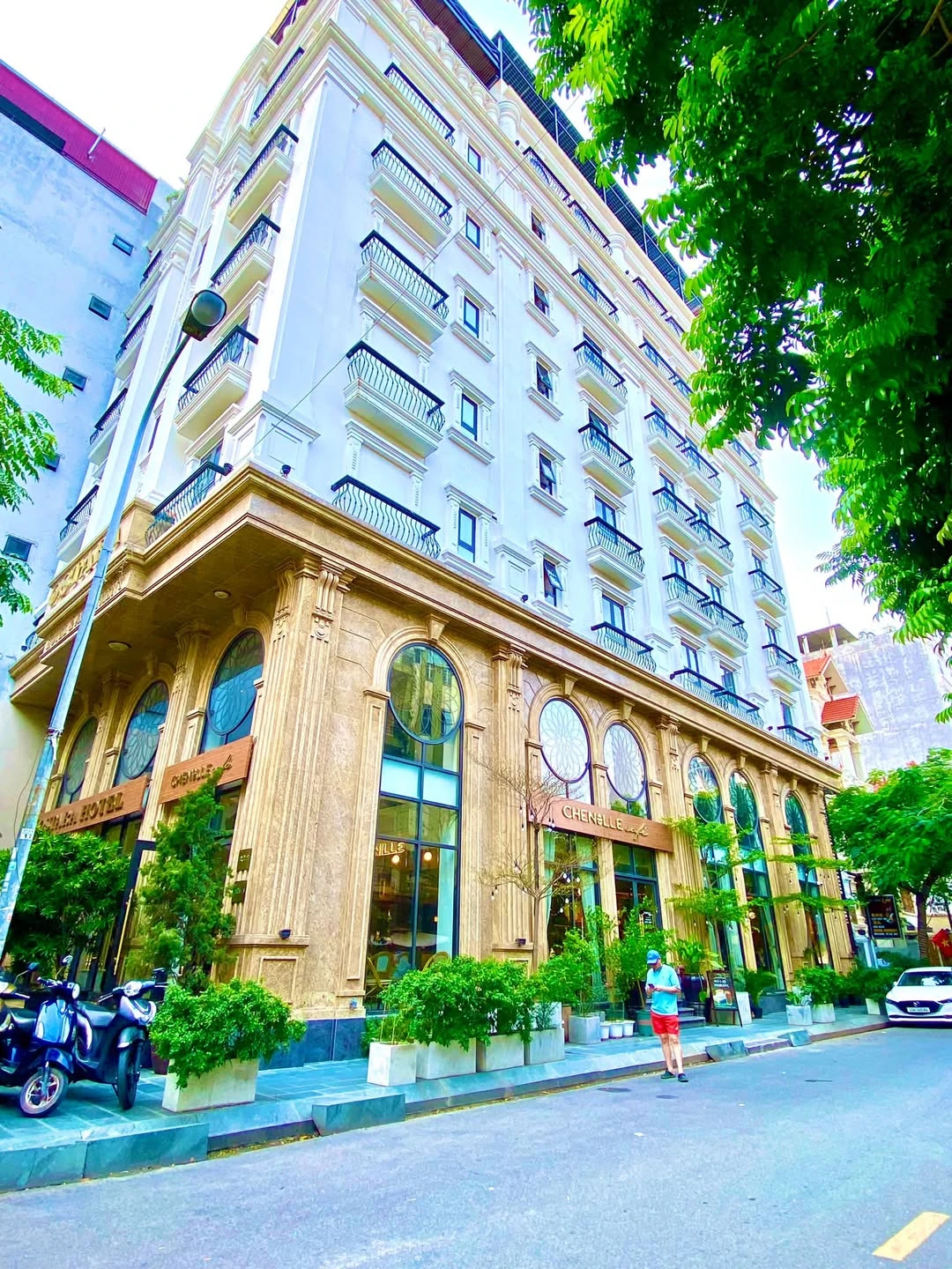 Bán nhà mặt đường Văn Cao 100m2, 2 mặt tiền, 18 tỷ - Ảnh 1