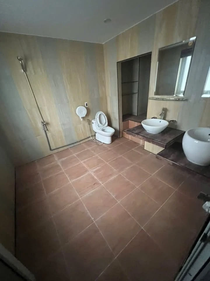 Bán biệt thự 408.5m² KDC Sadeco Ven Sông, Quận 7 - Ảnh thu nhỏ 4