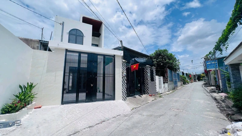Bán nhà 1 trệt 1 lầu 137,7 m² Trảng Dài, Bình Dương 3,6 tỷ