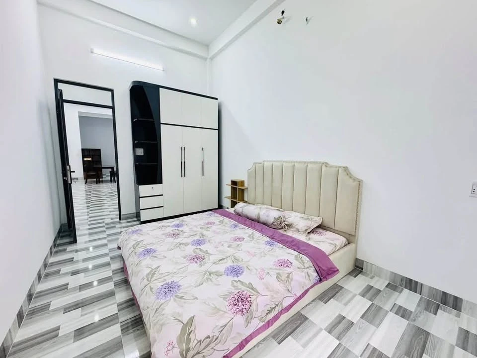 Bán nhà hẻm 99m2, 3 PN gần Bà Triệu, Quận 10 - Ảnh thu nhỏ 3