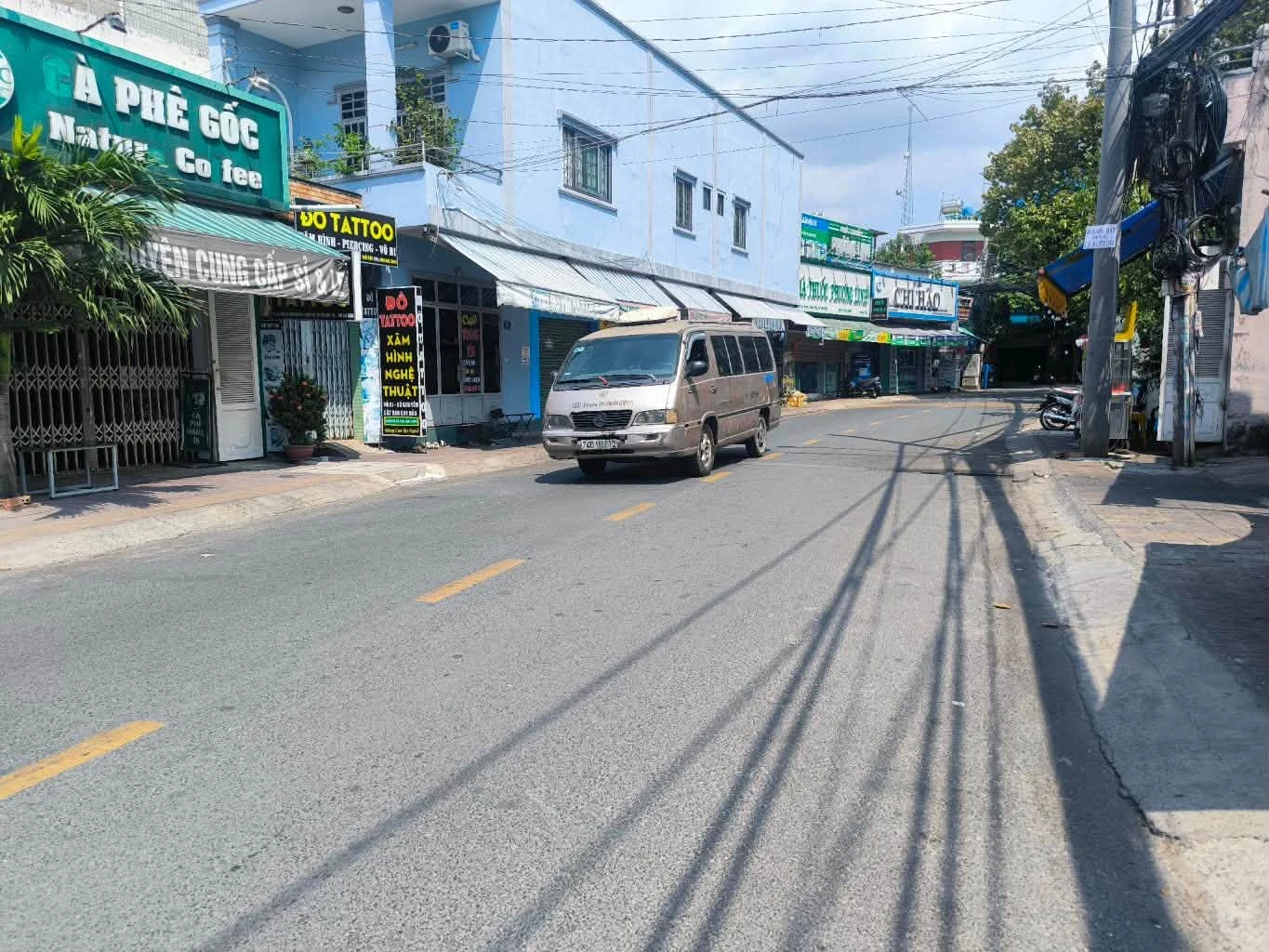 Bán nhà mặt tiền kinh doanh 120m2 Trương Văn Thành Q9 - Ảnh 1