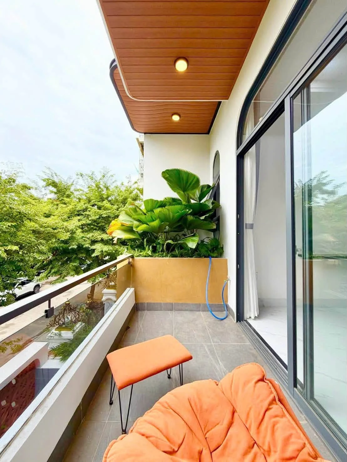 Bán nhà 3 tầng Hoà Xuân 100m² với nội thất đầy đủ - Ảnh 1