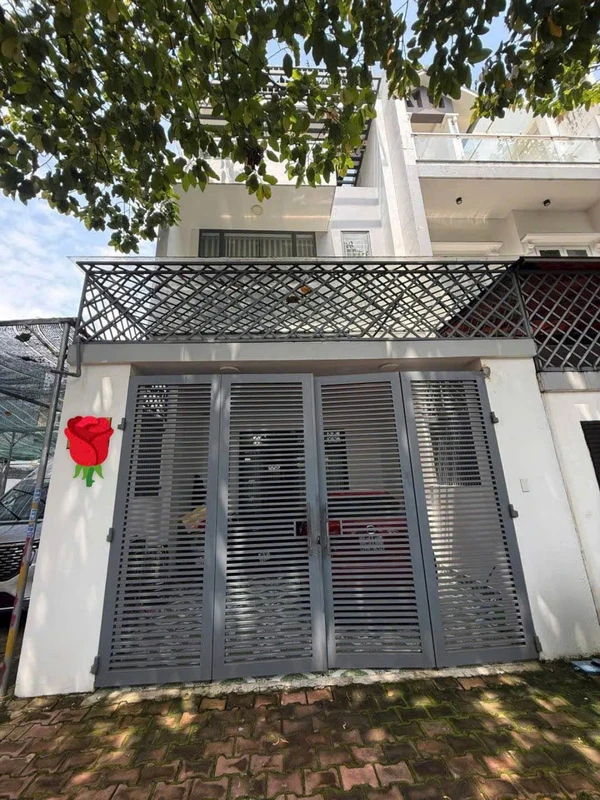 Nhà mới 4-3 phòng ngủ, 200m2, Bảo Vinh, Long Khánh, Đồng Nai 95m2
