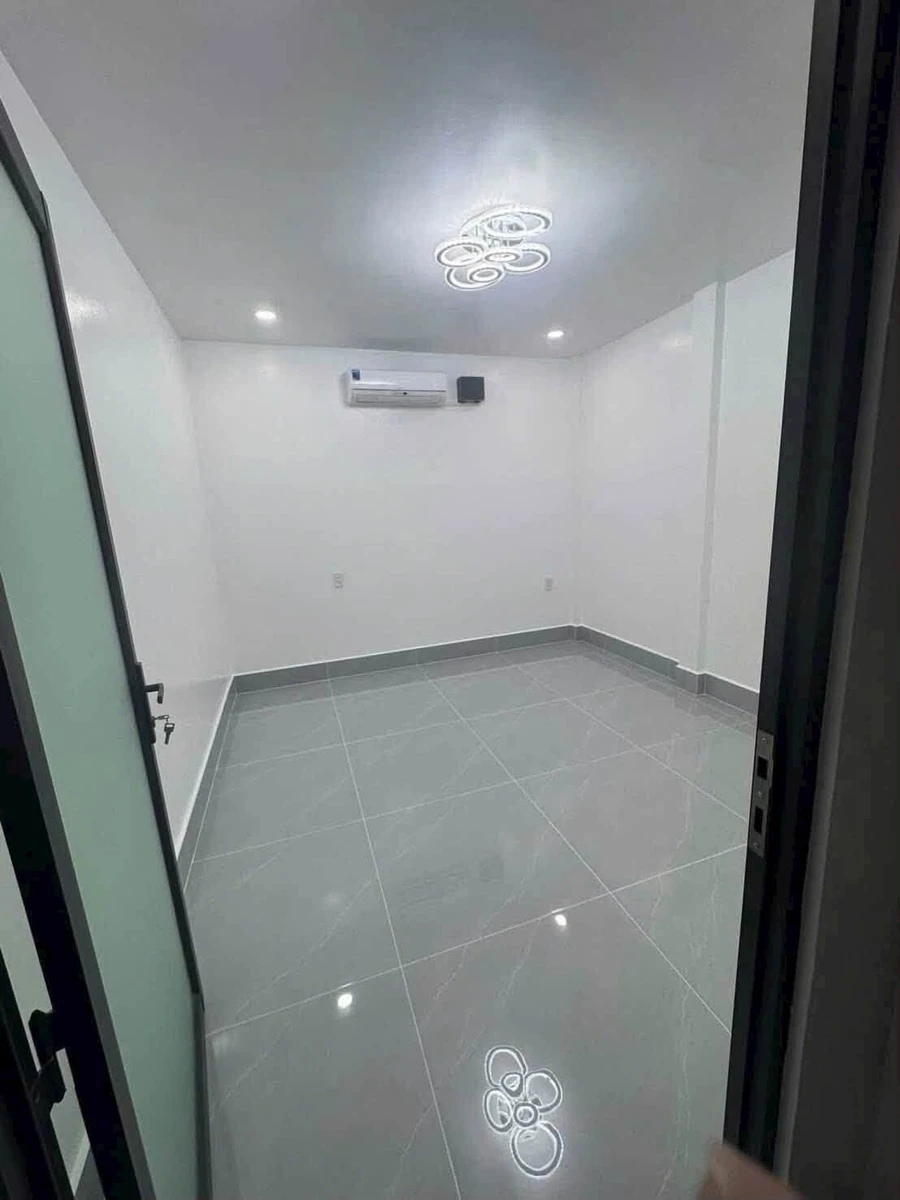 Bán nhà 3PN 108m2 Trần Phong Sắc Tây Ninh 2.639 tỷ - Ảnh thu nhỏ 4