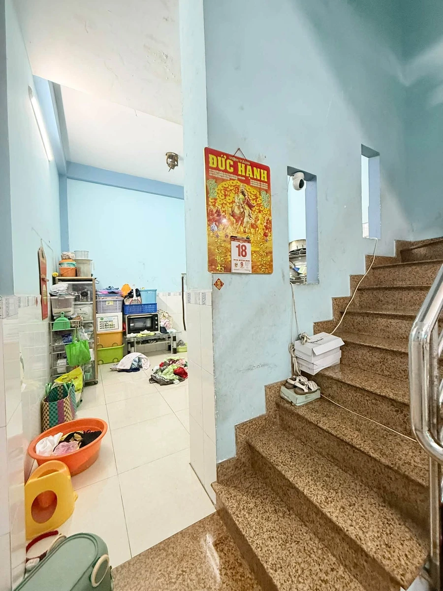Bán nhà 2 tầm đúc 55.4m2 Quận 4 - Ảnh thu nhỏ 3