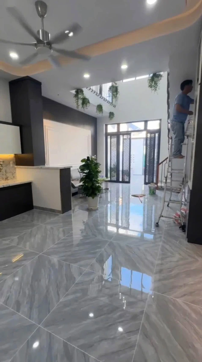 Bán nhà 1 trệt 1 lầu 105m², 3PN, 2WC, giá 2,4 tỷ, Hóc Môn - Ảnh thu nhỏ 4