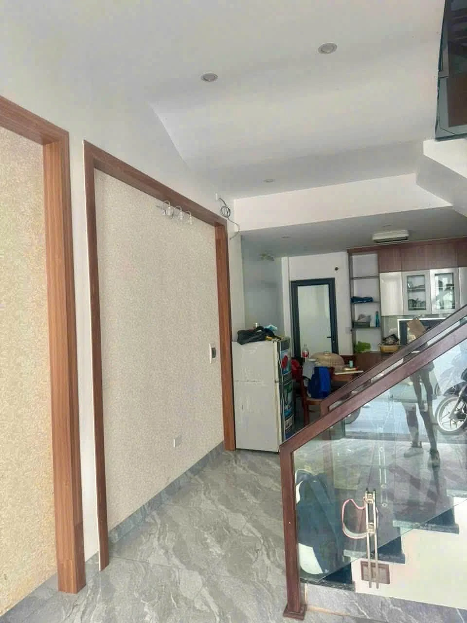 Bán nhà 4 tầng 42m2 tại ngõ Nguyễn Thị Duệ, 3 PN - Ảnh 1