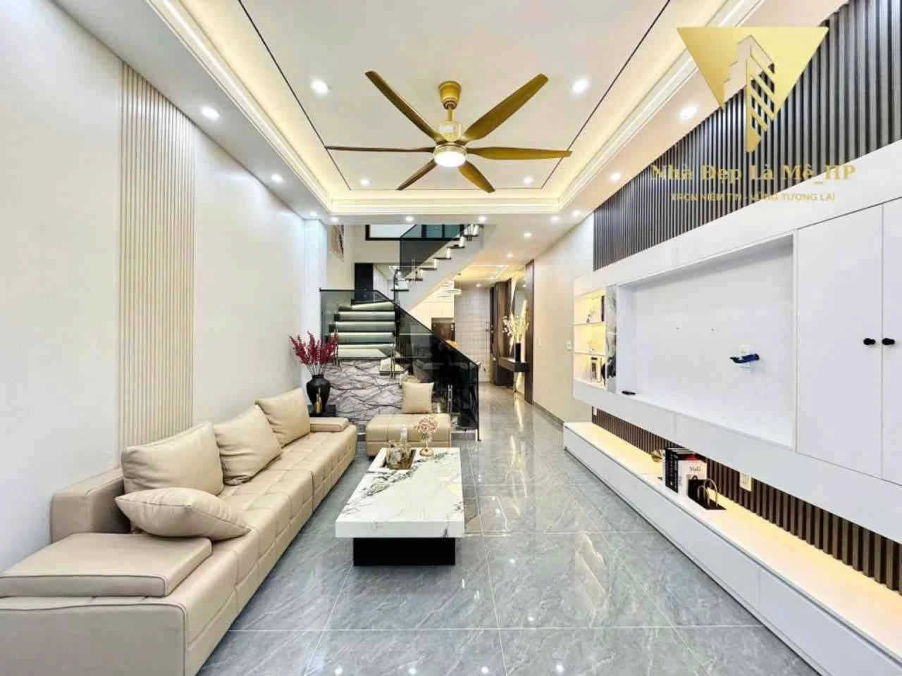 Bán nhà 4 tầng 50m² mặt tiền Hồ Sen, Quận 12, 5,12 tỷ - Ảnh 1
