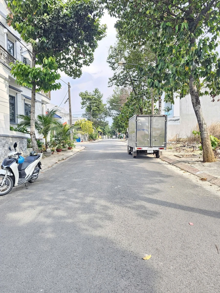 Bán đất xây tự do 100m2 gần KCN Tân Đông Hiệp B 4 tỷ 150 - Ảnh thu nhỏ 3