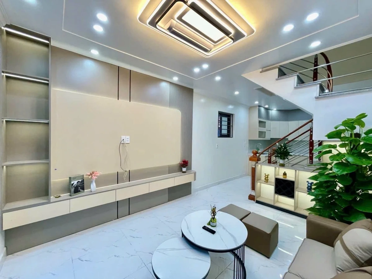 Bán nhà mặt tiền Lạch Tray 39m2, 2 tỷ 760 triệu, Quận 1 - Ảnh 1