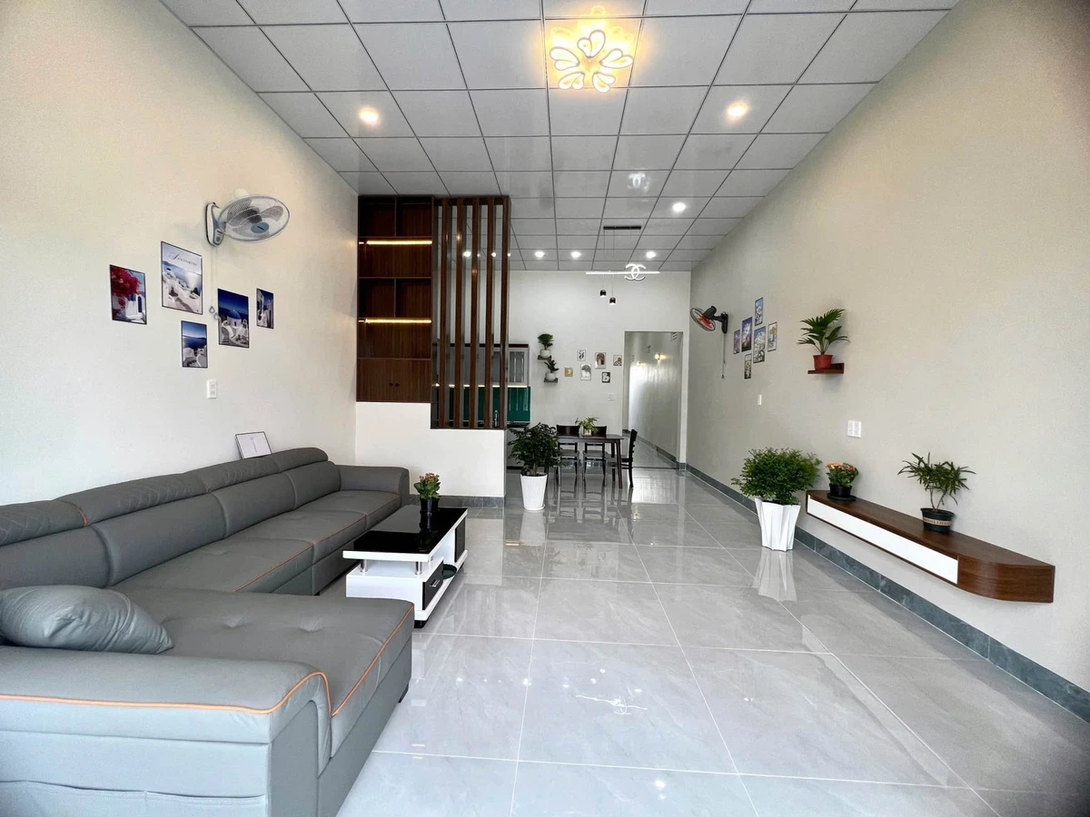 Bán nhà 2 tầng 50m² Phường Thành Nhất, Bình Chánh giá 2 tỷ 350 triệu - Ảnh thu nhỏ 2