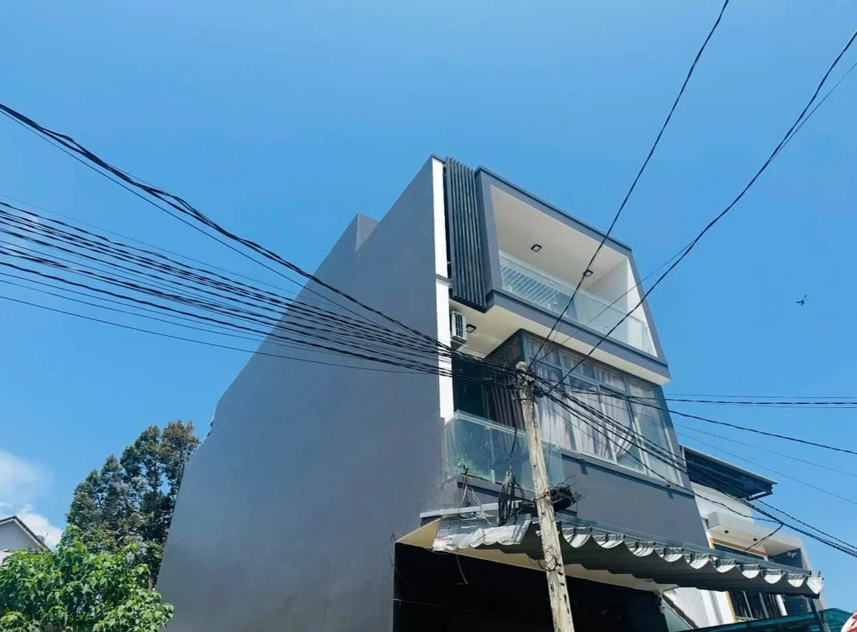 Bán nhà 4PN 3WC, 107m² trên đường Lê Duẩn, Buôn Ma Thuột - Ảnh thu nhỏ 2