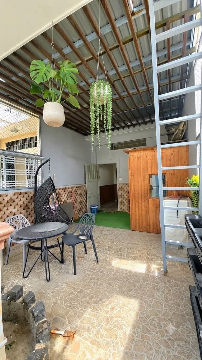 Bán nhà 4 tầng nở hậu gần 100m2, 4 phòng ngủ, ô tô vào nhà, gần Phan Văn Trị, Bình Thạnh - Ảnh thu nhỏ 2