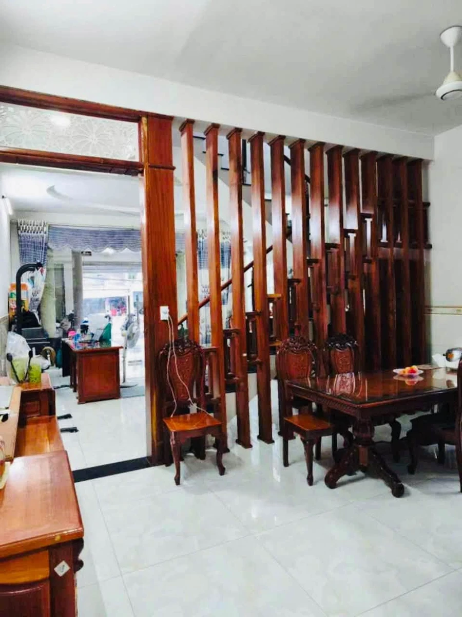 Bán nhà 2 tầng lô góc mặt tiền ĐT743B 210m2, Bình Hòa, Thuận An, giá 9,6 tỷ - Ảnh thu nhỏ 3