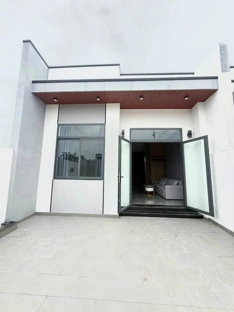 Nhà Bàu Trâm 102m² giá 1 tỷ 250 triệu - Ảnh 1