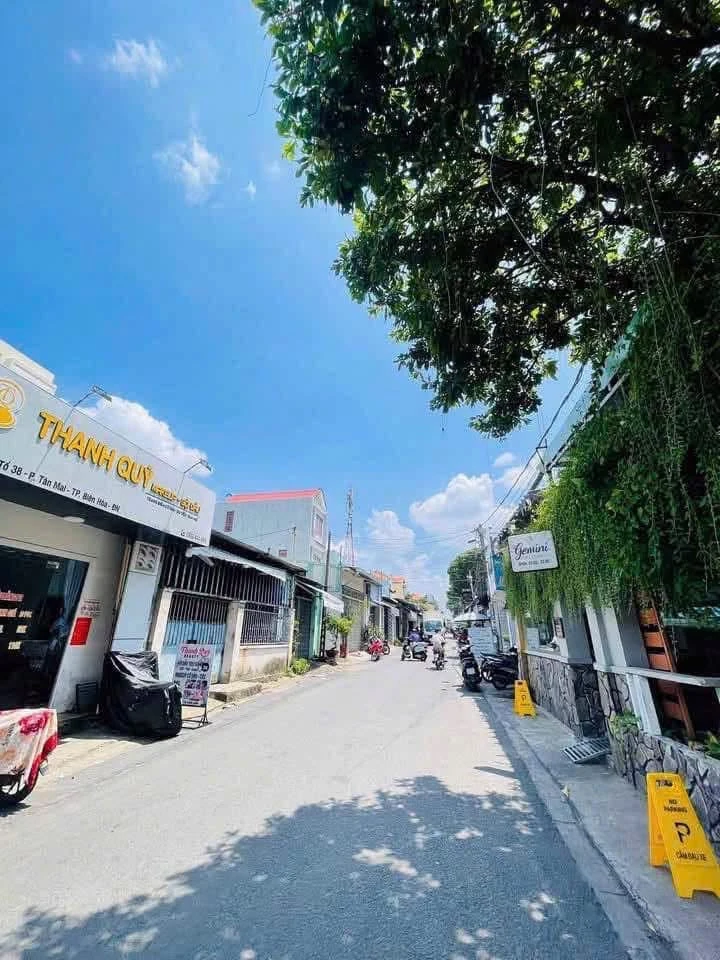Bán nhà 2 lầu gần Big C Tân Hiệp, 180m², 4,7 tỷ - Ảnh 1