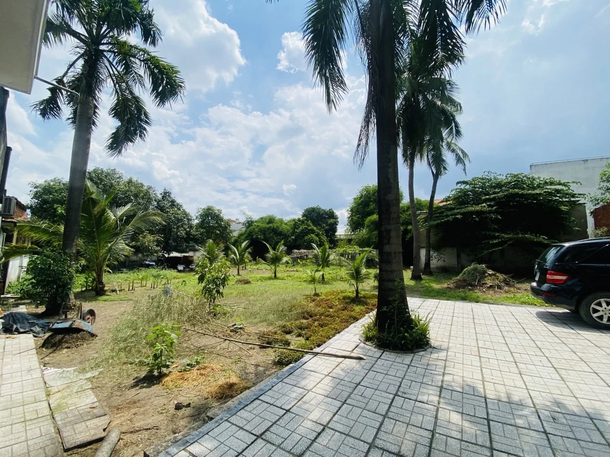 Bán biệt thự mặt tiền Nam Cao Q9, 1700m², 5 phòng ngủ, 48 tỷ - Ảnh thu nhỏ 4
