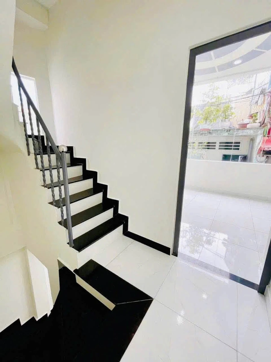 Bán nhà 4 tầng căn góc 19,1m² Quận 3, 4,2 tỷ - Ảnh thu nhỏ 2