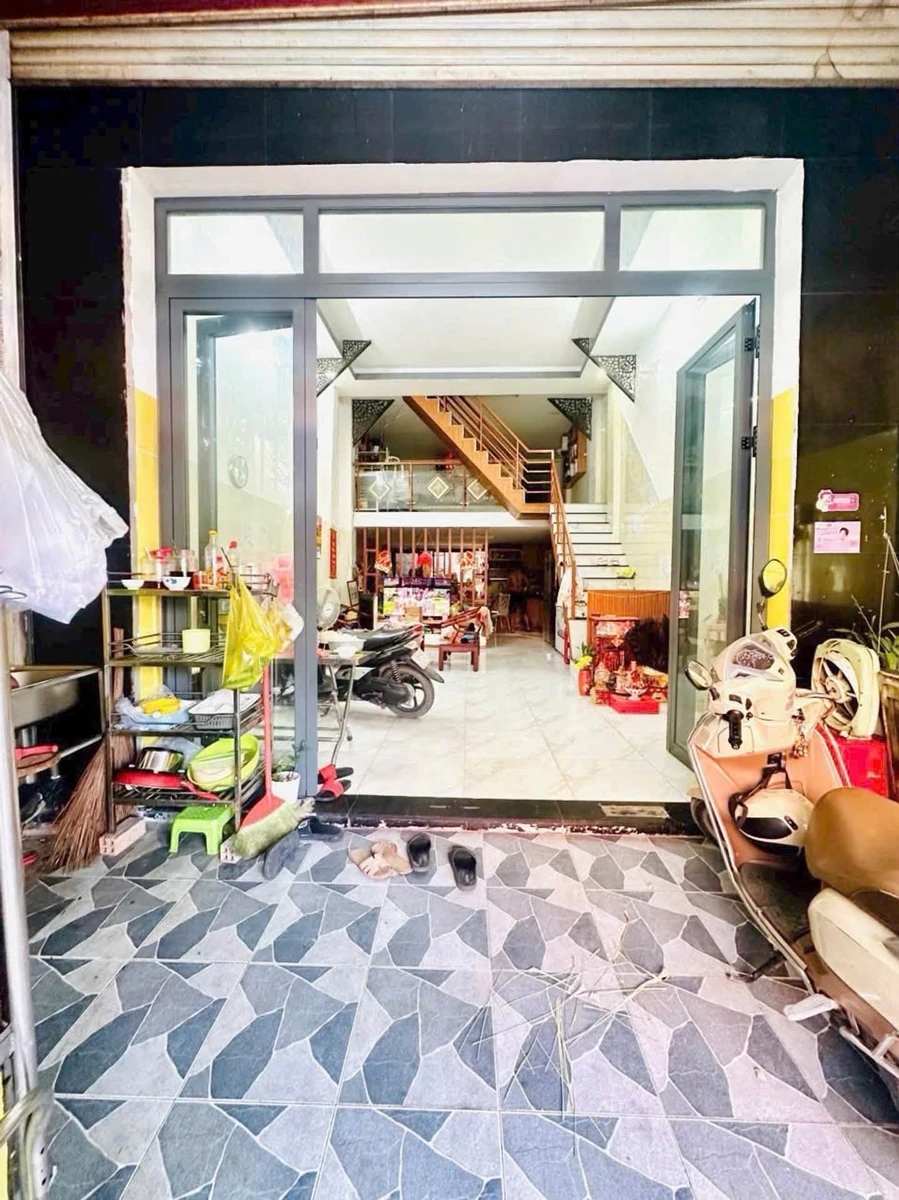 Bán nhà mặt tiền Nguyễn Tất Thành 62m2 kinh doanh An Phú Đông - Ảnh thu nhỏ 2