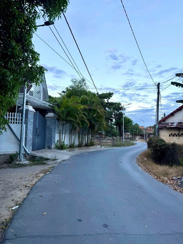 Bán đất 143m² 3 mặt tiền Diên Thạnh 1 tỷ 390 Khánh Hòa