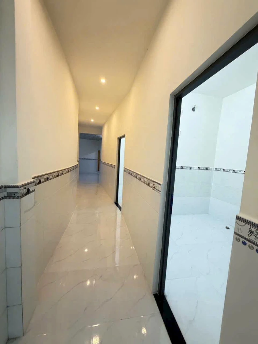 Bán nhà hẻm Nguyễn Trung Trực Rạch Giá 70m² 1 tỷ 50 - Ảnh thu nhỏ 2