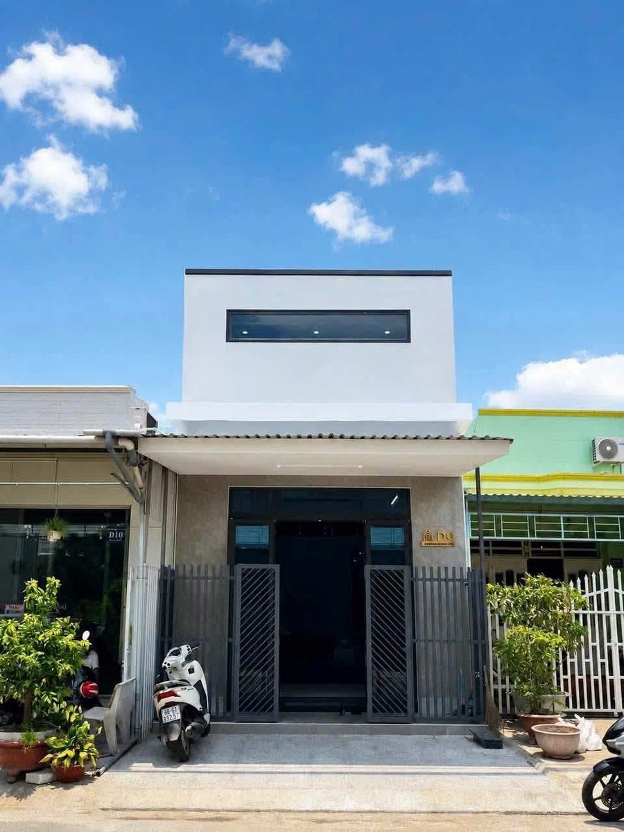 Bán nhà mặt tiền 108m² Ngọc Hân Công Chúa, Rạch Giá - Ảnh 1
