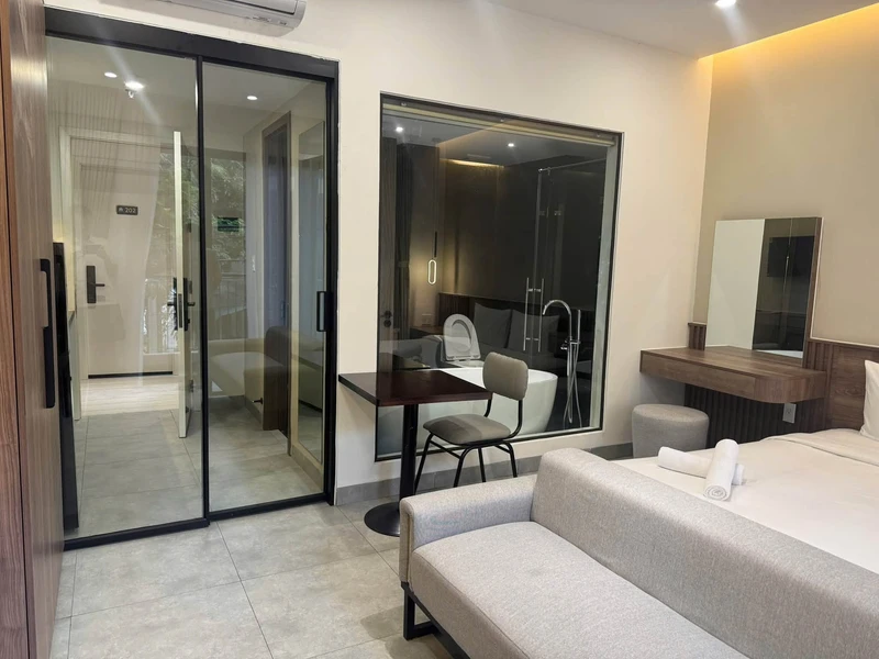 Bán căn hộ biển Mỹ Khê 102m² Đà Nẵng, doanh thu 120tr/tháng