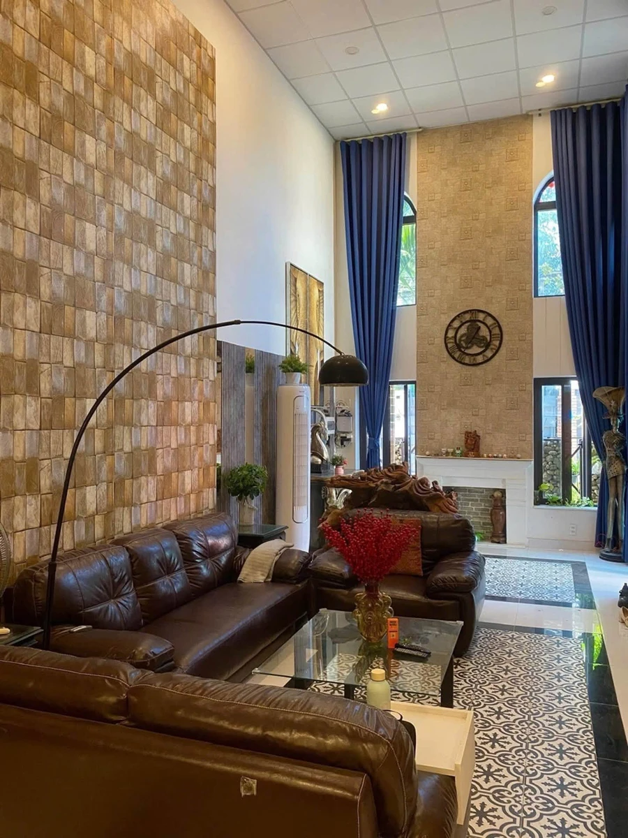 Bán villa 2 tầng 105m2 gần bãi tắm Non Nước, Đà Nẵng, dòng tiền 40 triệu/tháng - Ảnh thu nhỏ 2