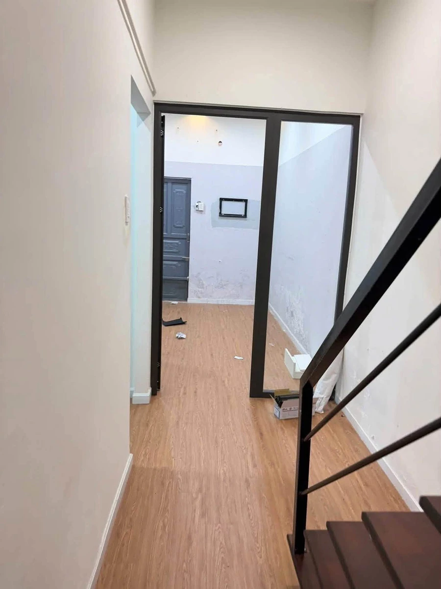 Bán nhà 2 tầng hẻm nhựa 81m2 đường Trương Định, Quảng Ngãi giá 2,3 tỷ - Ảnh thu nhỏ 3