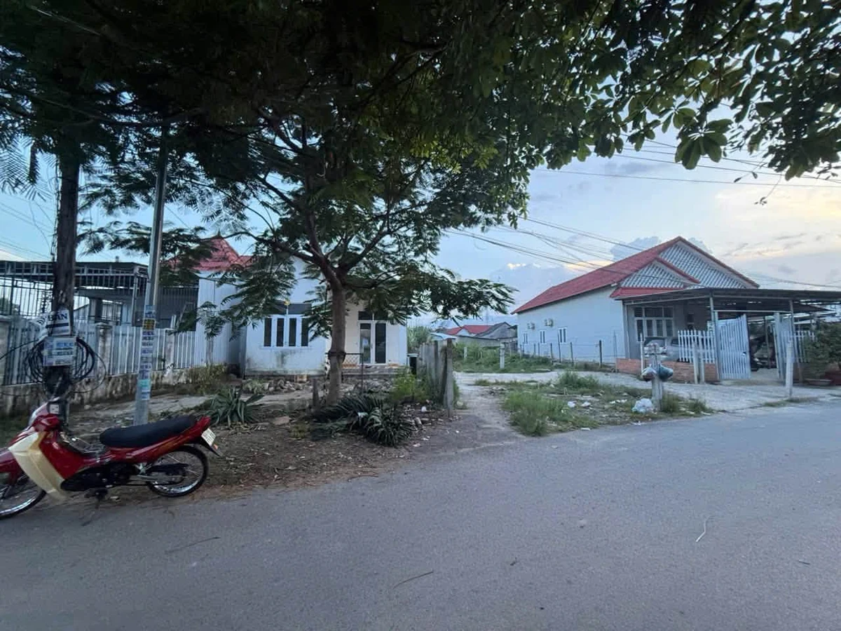Bán nhà mặt tiền Diên Lạc 243m2 kinh doanh 1,499 tỷ - Ảnh thu nhỏ 2