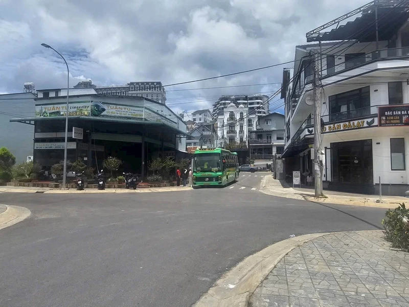 Bán đất 90m² tặng nhà Phạm Hồng Thái Đà Lạt 9,85 tỷ