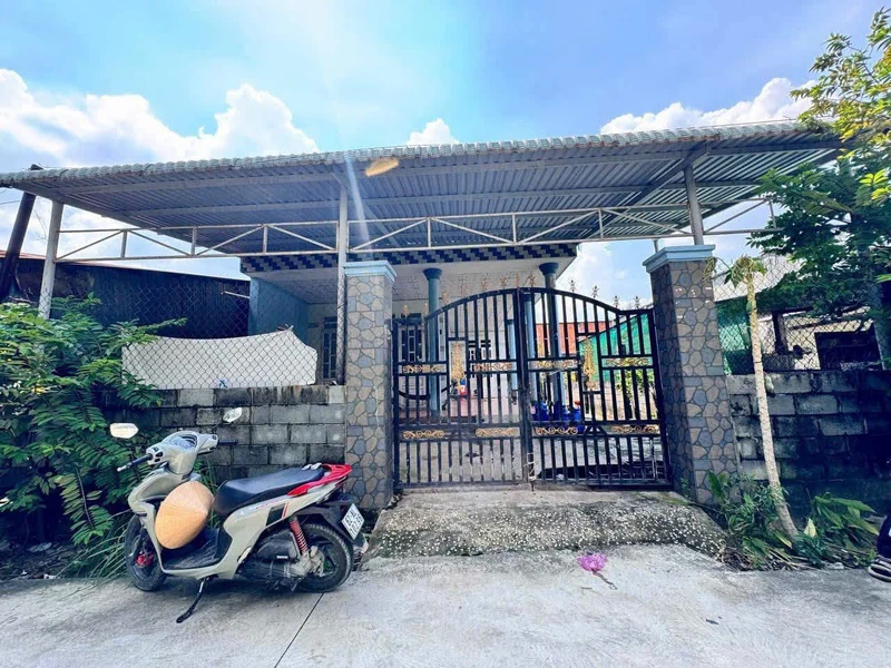 BÁN NHÀ NHÀ RIÊNG LẠC LONG QUÂN | GIÁP Q.10 | 4x10 | HXH THOÁNG | SHR | CHỈ 5.5 TỶ 1ty789