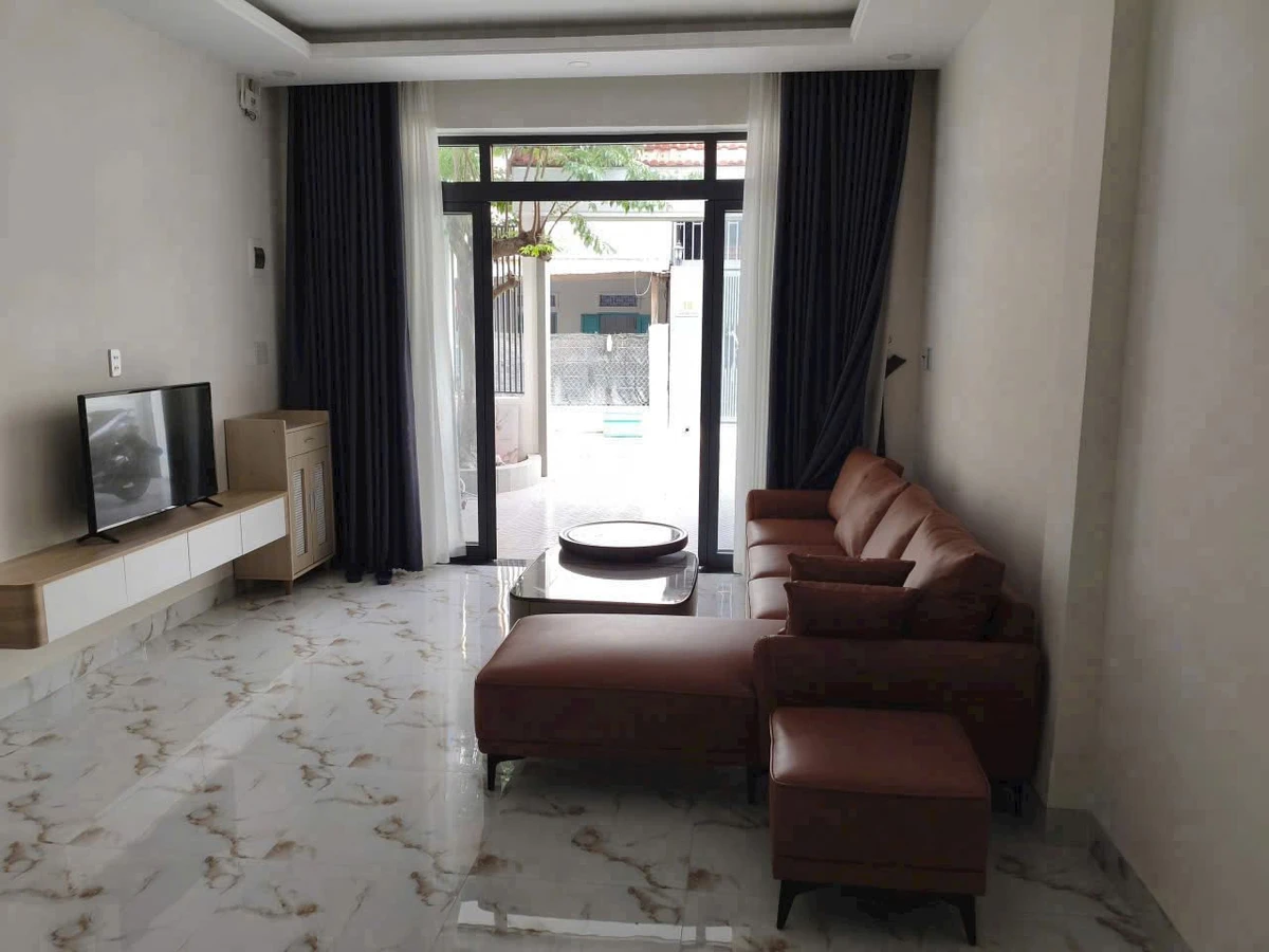 Cho thuê nhà mới xây 2 tầng 130m2 gần Scenia Bay, Bắc Nha Trang giá 22 triệu/tháng - Ảnh thu nhỏ 2