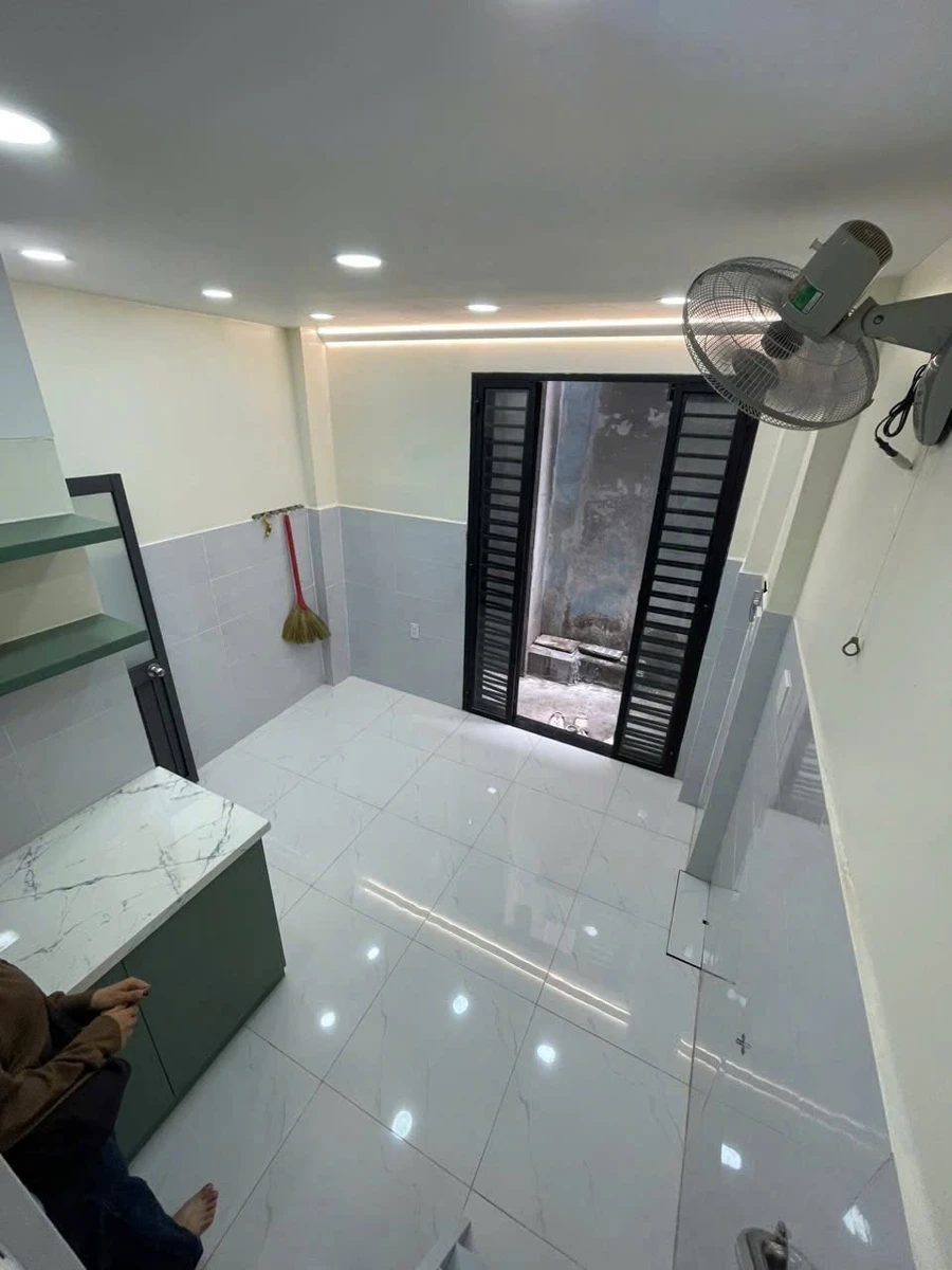 Bán nhà Quận 6 2.1 tỷ, 3.2×4m, 2 phòng - Ảnh thu nhỏ 2