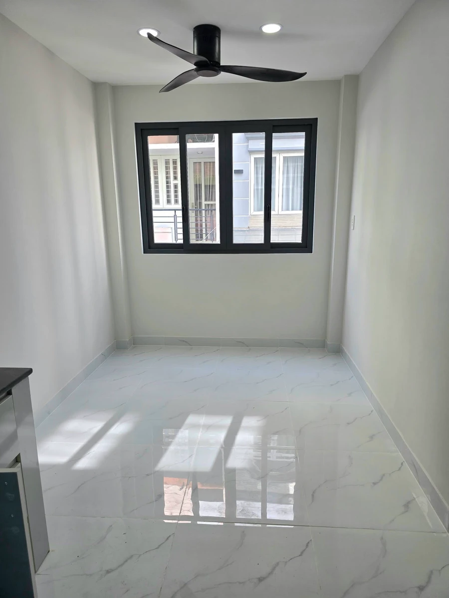 Bán nhà Quận 4 2PN 15m2, giá 4,95 tỷ - Ảnh thu nhỏ 4