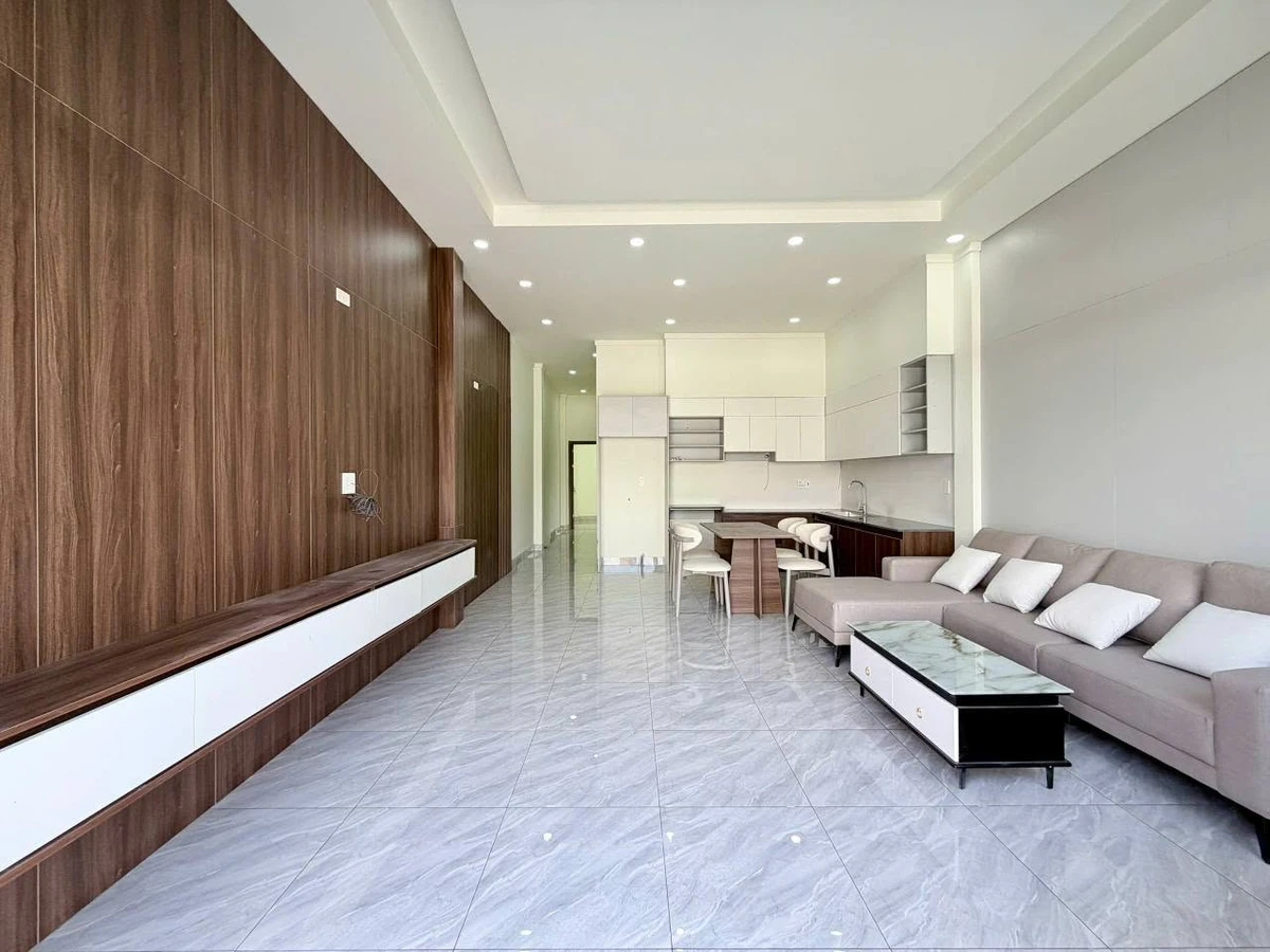 Bán nhà mặt tiền 6x17m, 2PN, Phường Long Khánh, 1,25 tỷ - Ảnh thu nhỏ 2