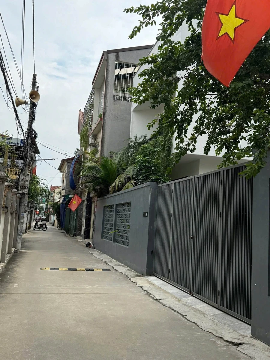Bán nhà 3 tầng Hà Huy Tập 60m² 5,2 tỷ Vinh - Ảnh 1