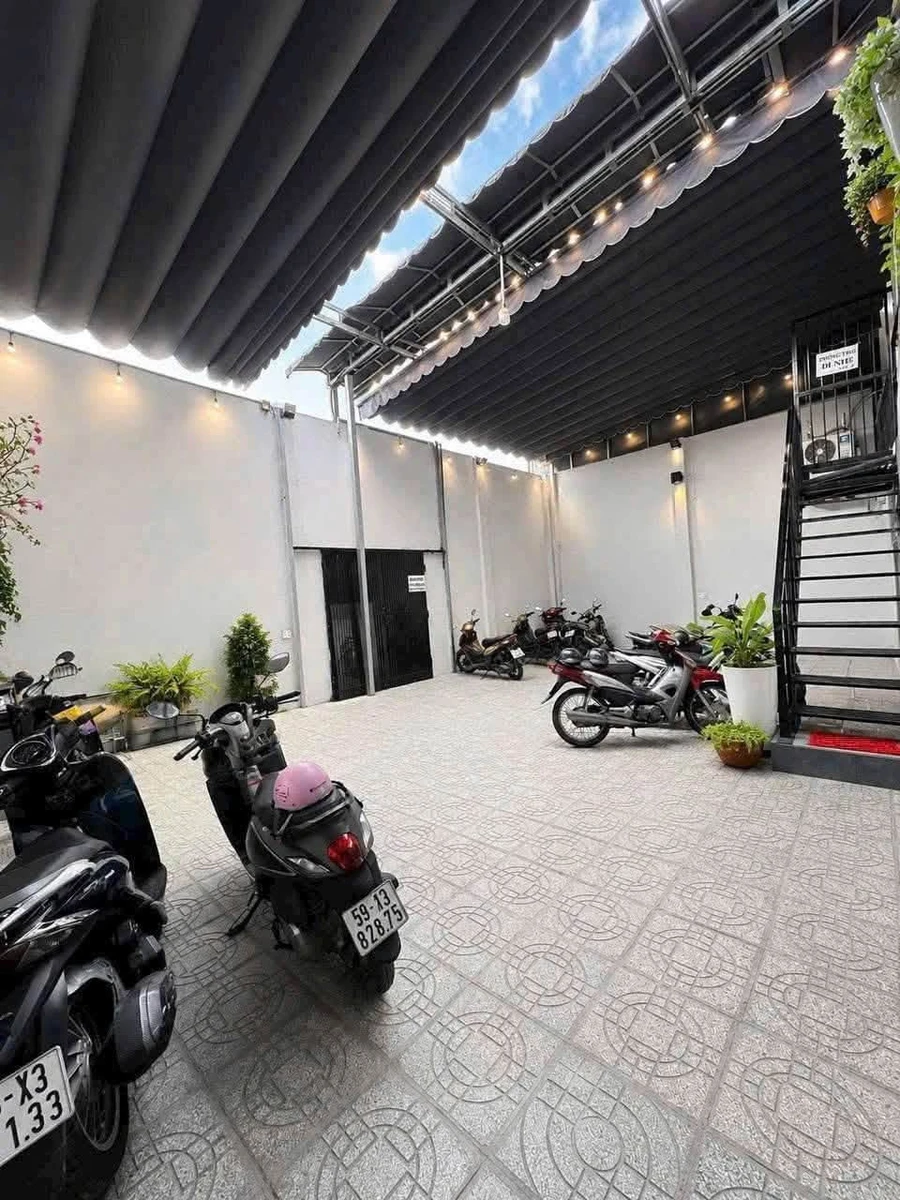 Bán tòa nhà căn hộ dịch vụ 216m² Hiệp Bình Chánh, giá 12,5 tỷ - Ảnh thu nhỏ 3