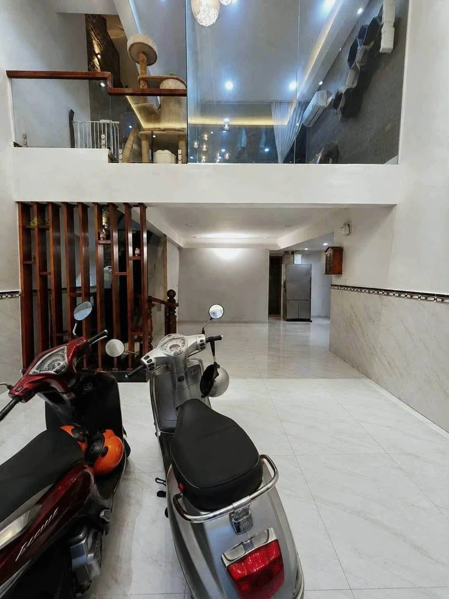 Bán nhà 5 tầng 79m² 5PN 6WC hẻm 5m gần Phùng Văn Cung, Phú Nhuận - Ảnh thu nhỏ 4
