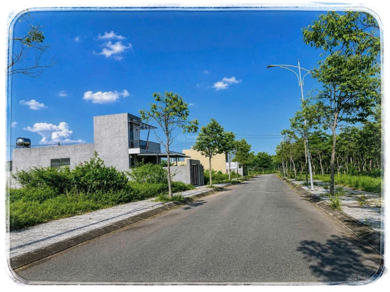 Hiếm 01 lô LKB.22 MSL trục đường thông, view quỹ đất giáo dục