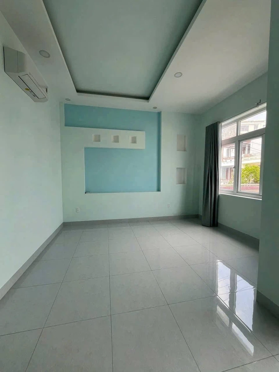 Bán nhà lầu 100m2 3PN Bùi Thị Xuân Tân Phú 4.3 tỷ - Ảnh thu nhỏ 4