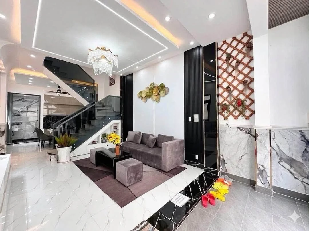 Bán nhà 4 tầng 50m² 4PN đường Huỳnh Tấn Phát, Nhà Bè, xe hơi tới nhà, giá 5,85 tỷ - Ảnh thu nhỏ 2