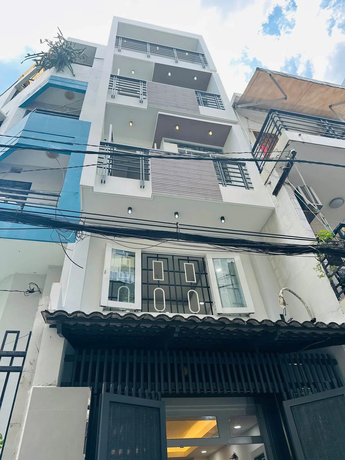 Bán nhà 4x10 3PN 3WC Ngô Quyền Quận 10 - Ảnh 1